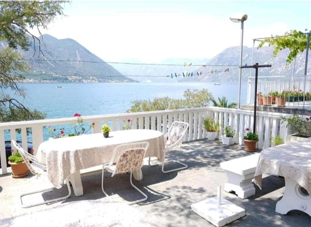 Montenegro Apartmant's Cattaro Esterno foto