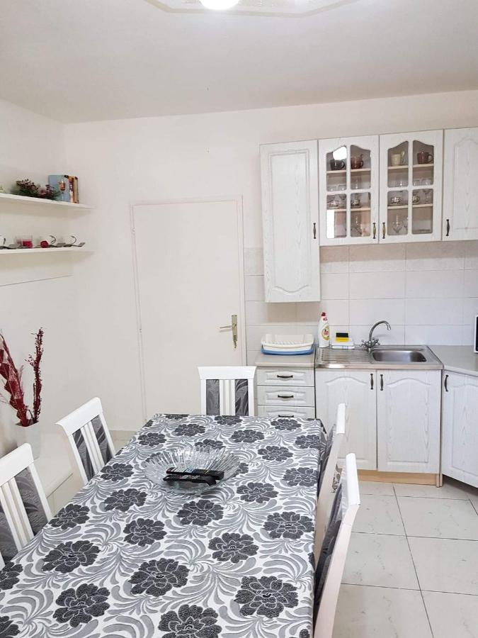 Montenegro Apartmant's Cattaro Esterno foto
